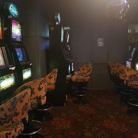 Hotel Kerwick Redbank Esterno foto