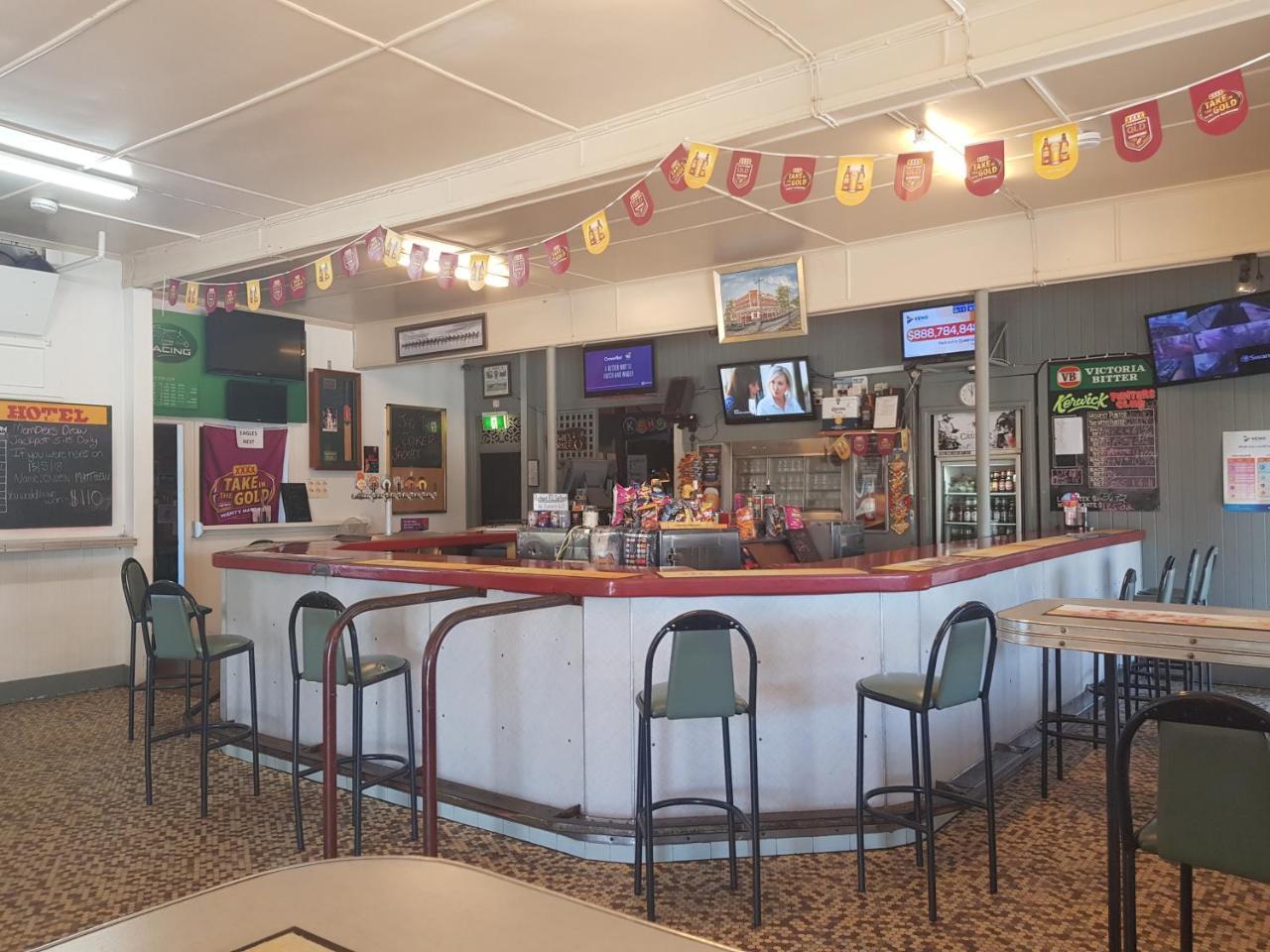 Hotel Kerwick Redbank Esterno foto