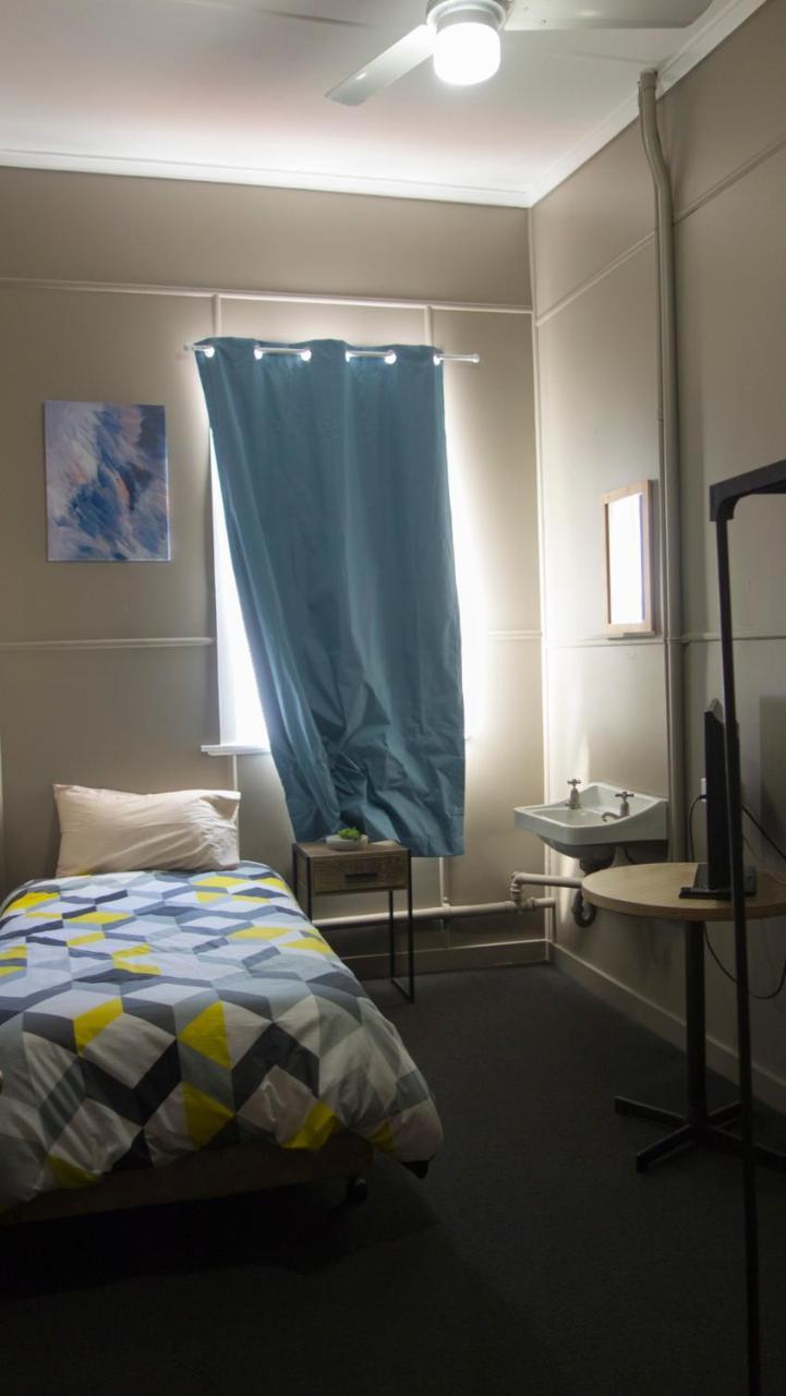 Hotel Kerwick Redbank Esterno foto
